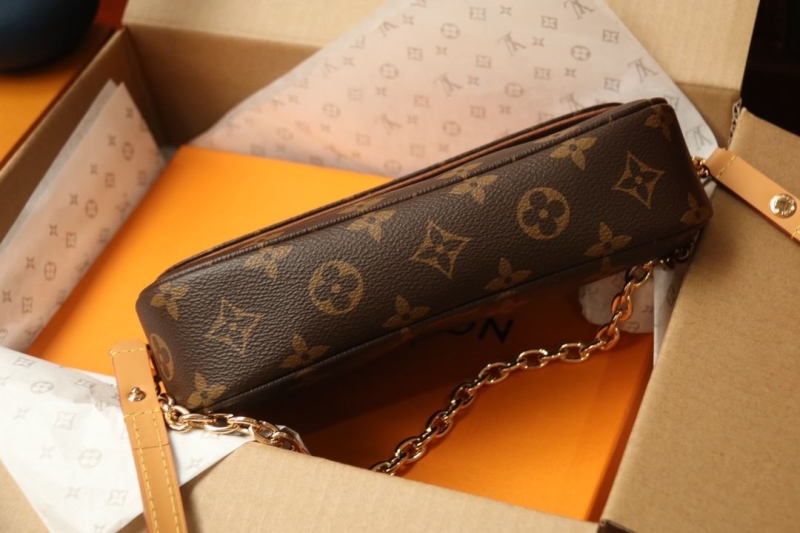 LV Clutch Bags